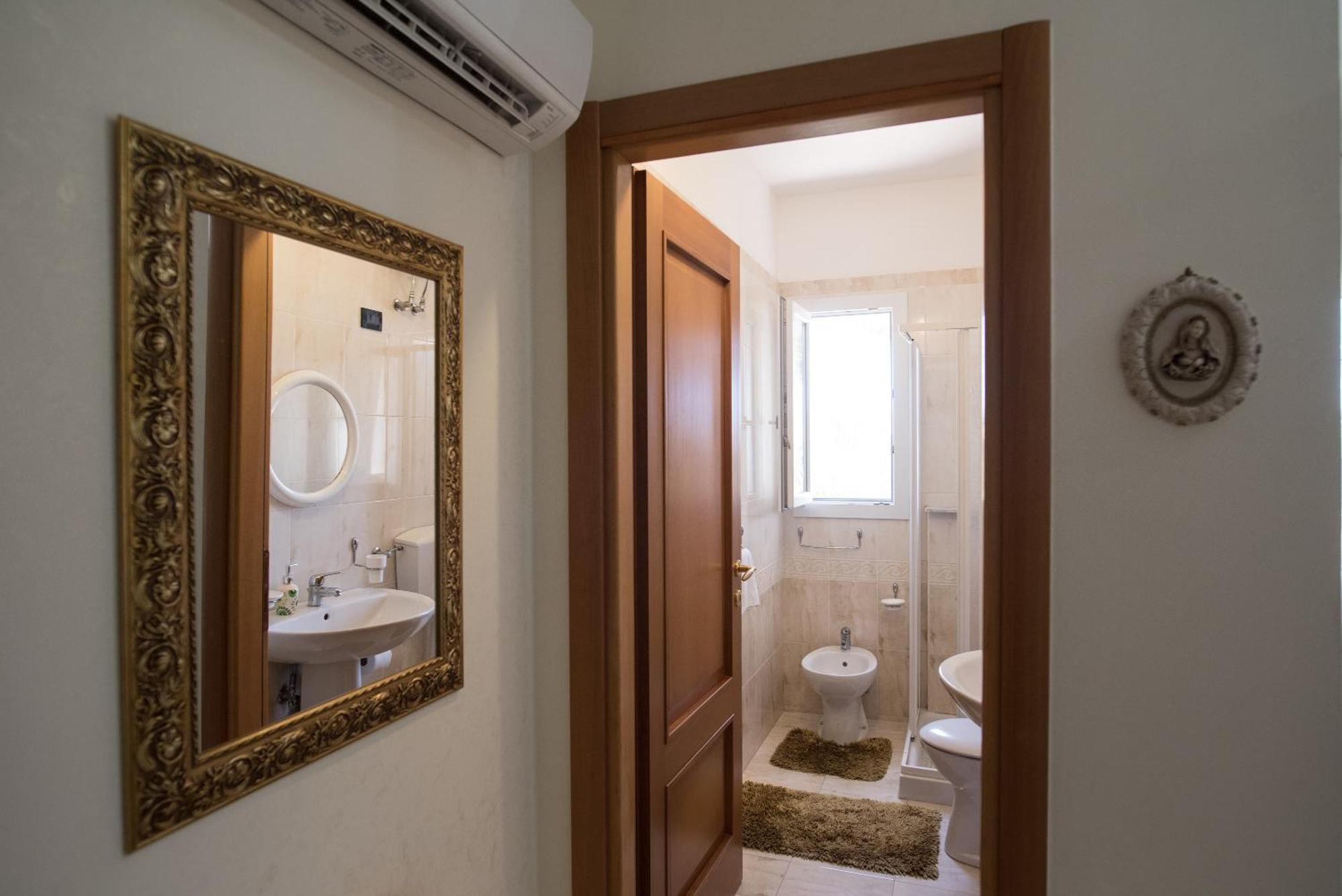 Alloggio In Villa Cristina B&B ガリポリ エクステリア 写真