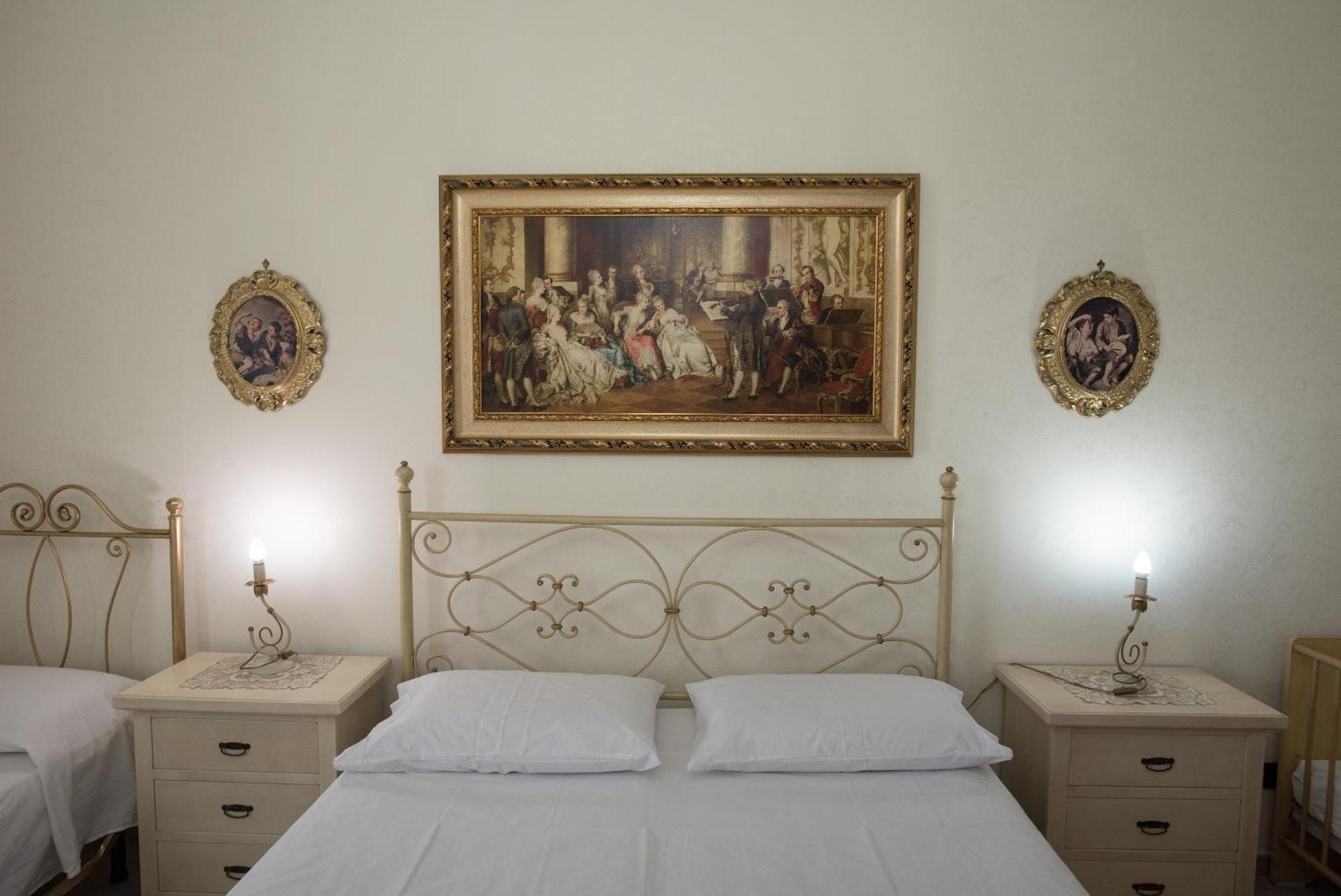 Alloggio In Villa Cristina B&B ガリポリ エクステリア 写真